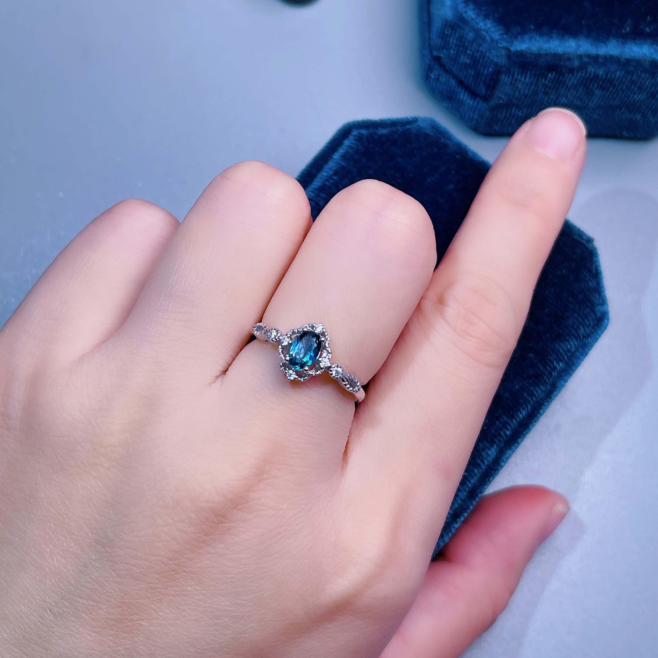 Bague Bohème En Argent 925 Avec Véritable Topaze Bleue De Londres – Pierre Naturelle – Taille Ovale – Artisanale