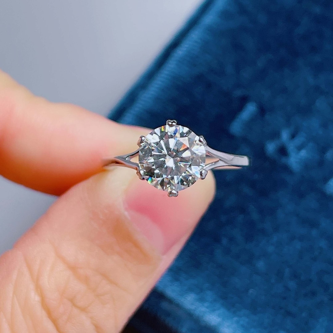 At Your Best 1 Carat Moissanite Ring main image 1