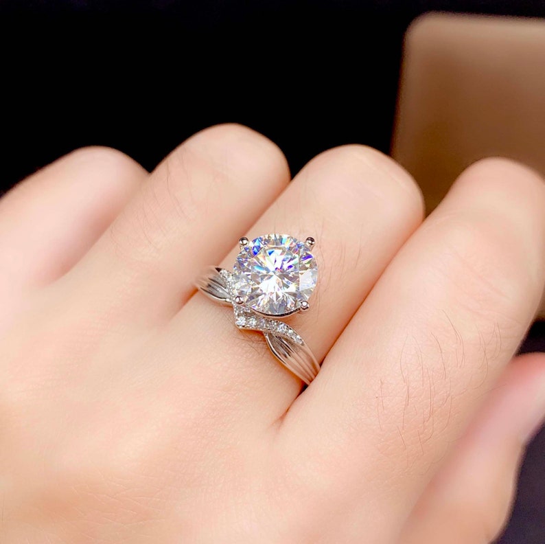 Engagement Ring Handmade Sterling Silver Ring Wedding Ring 3 Ct Brilliant Round Cut Moissanite Jewelry Promise Ring Gift for Her