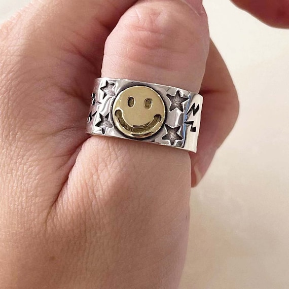 Smiley face signet ring silver discount