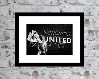 Sir Bobby Robson Statue, St. James' Park, Newcastle upon Tyne – Photographic Print
