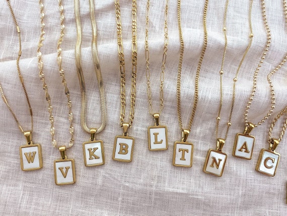 INITIAL CARD NECKLACE | BDDESIGNSANDCO