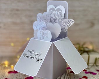 Tarjeta desplegable con efecto cuero para el tercer aniversario de bodas, recuerdo 3D personalizado y hecho a mano.