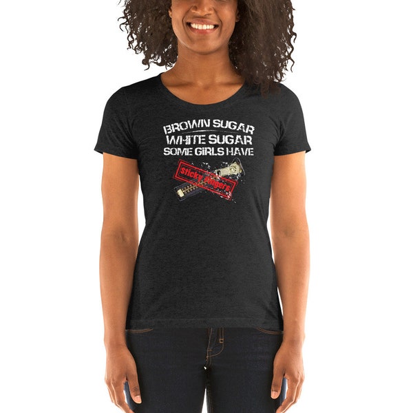 SUCRE BRUN SUCRE BLANC Quelques filles ont les doigts collants - T-shirt de tri-mélange des femmes, t-shirt sur le sujet de pierres de femmes, tee-shirt classique de roche de femmes