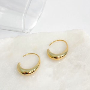 Semicircle Hoop Earrings, Any Occasion Jewelry,Solid Gold Hoop Earrings,Minimalist Jewelry, Abstract Hoop Earrings,Minimal Design Earrings image 1