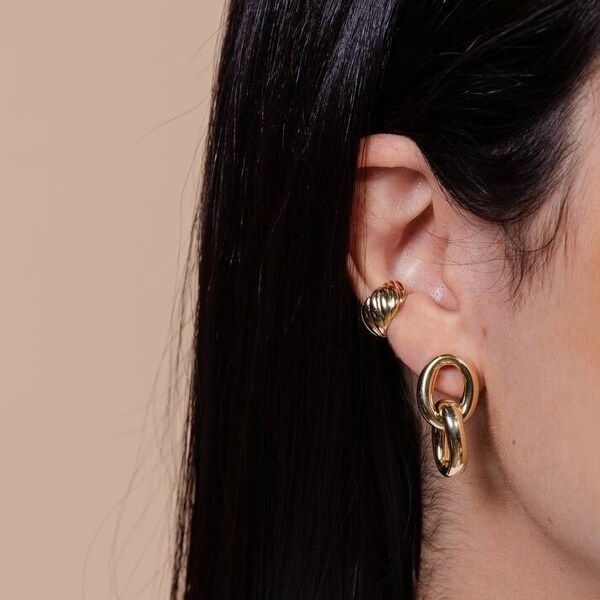 Swirl Ear Cuff, Solid Gold Ear Cuff, No Pierce Cartilage Earrings,Cartilage Ear Cuff,18K Gold Plated Cuff, Gold Ear Cuff, Lobe Cuff Piercing