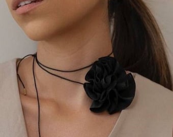 Vintage Floral Black Flower Choker Necklace, Dainty Boho Jewelry for Women