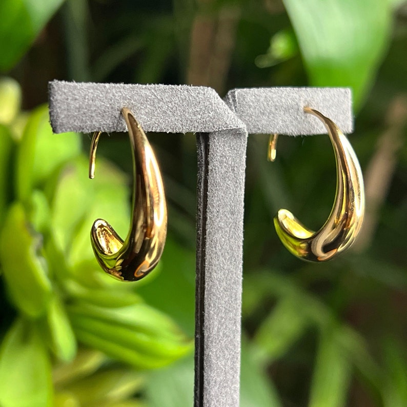 Semicircle Hoop Earrings, Any Occasion Jewelry,Solid Gold Hoop Earrings,Minimalist Jewelry, Abstract Hoop Earrings,Minimal Design Earrings image 5