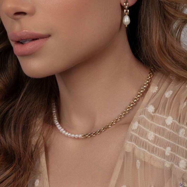Elegant Gold Chain With Pearls,Dainty Freshwater Pearl Necklace, Half Pearl And Chain Necklace, Pearl Wedding Jewelry, Any Occasion Jewelry image 9