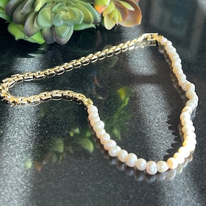 Elegant Gold Chain With Pearls,Dainty Freshwater Pearl Necklace, Half Pearl And Chain Necklace, Pearl Wedding Jewelry, Any Occasion Jewelry image 6
