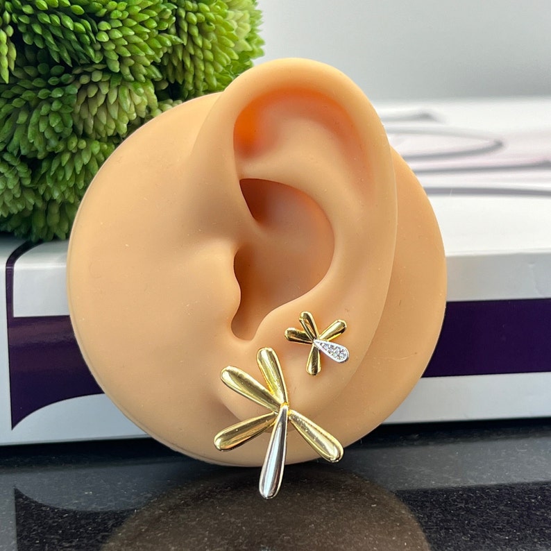 Dainty Stud Flower Earrings, 18k Gold Plated Earrings,Daisy Flower Gold Earrings,Any Occasion Jewelry, Minimalist Jewelry,Dainty CZ Earrings image 8