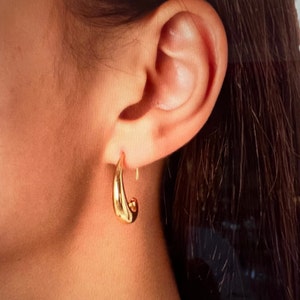 Semicircle Hoop Earrings, Any Occasion Jewelry,Solid Gold Hoop Earrings,Minimalist Jewelry, Abstract Hoop Earrings,Minimal Design Earrings image 8