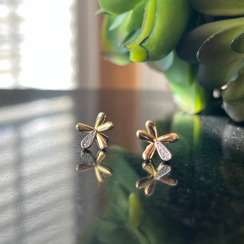 Dainty Stud Flower Earrings, 18k Gold Plated Earrings,Daisy Flower Gold Earrings,Any Occasion Jewelry, Minimalist Jewelry,Dainty CZ Earrings Small Daisy