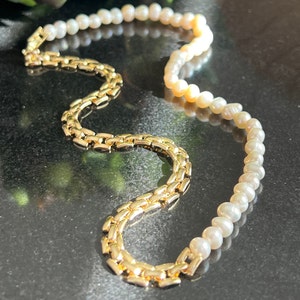 Elegant Gold Chain With Pearls,Dainty Freshwater Pearl Necklace, Half Pearl And Chain Necklace, Pearl Wedding Jewelry, Any Occasion Jewelry image 4