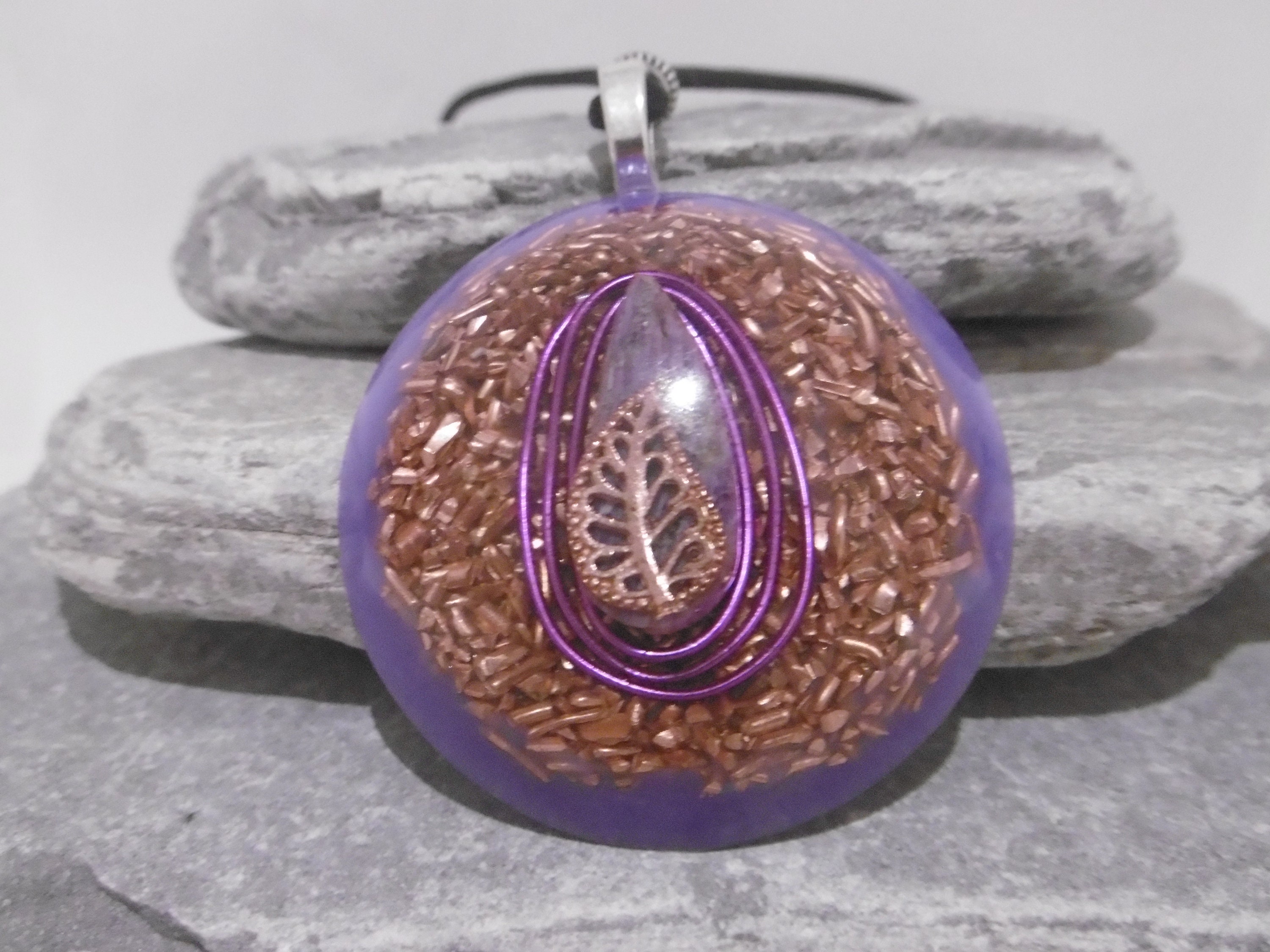 Pendentif Orgonite Flamme Violette