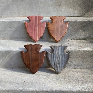 8” x 10” arrowhead antler plaque
