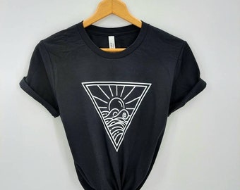 Cute Summer Shirt - Minimalist Shirt - Sun Shirt - Beach Shirt - Cute Shirt for Women - Gift for Her - Sunset Shirt - Sunrise Shirt