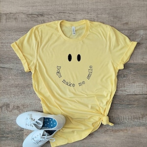 Chemise Dog Mom - Chemise Dog Lover - Chemise Dogs Make Me Smile - Chemise Smile Face - Chemises mignonnes pour femmes - Chemise pour chiens pour femmes