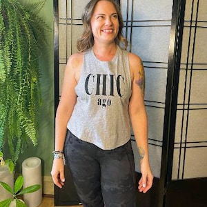 Chicago Cropped Tank-Summer Tank-RazorbackTank-Womens shirt- Summer Top-Cropped Tank-Workout Shirt-Women&#39;s Tank Top