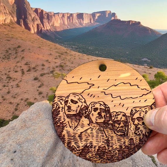 Mount Rushmore 2nd Edition - Round Cedar Ornament Mount Rushmore 2nd Edition - Round Cedar Ornament