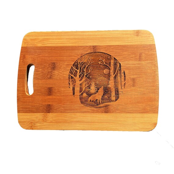 Winter Wolf Cutting Board 14''x9.5''x.5'' Bamboo Winter Wolf Cutting Board 14''x9.5''x.5'' Bamboo
