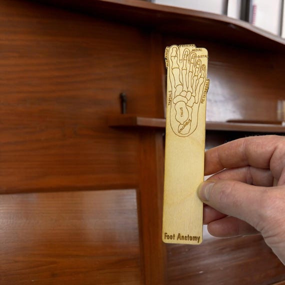 Bookmark - PERSONALIZED Foot Anotomy - Birch wood Bookmark - PERSONALIZED Foot Anotomy - Birch wood