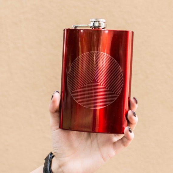 8oz RED Circle Triangle Design Flask 8oz RED Circle Triangle Design Flask