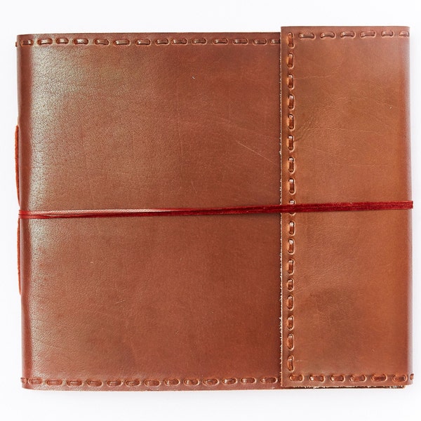 Fair Trade Large Stitched Leather Photo Album Scrapbook 26 x 24 cm (10,2x9.4 inch) Milieuvriendelijk en handgemaakt