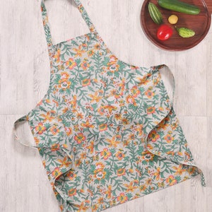 Light Grey Cotton Apron, Block printed organic cotton, womens clothing, chef apron, Kitchen apron.