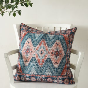 Antique Printed Cushion Cover Sofa Cushion Cover Vintage Carpet Design Pillow Cover  Boho Classic Oriental Traditional Persian Moroccan