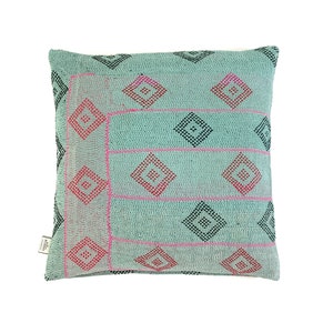 Capa de Almofada Kantha Vintage: Almofada de Edredom Costurada à Mão (60 cm)
