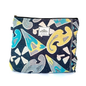 Vintage Kantha Extra Large Make up Bag, Cosmetic Bag, Pouch, Travel Bag 28 cm x 26 cm x 5 cm