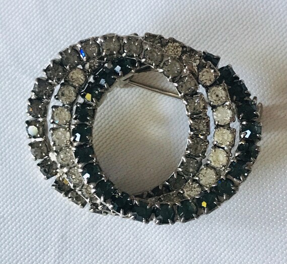 Vintage Three Loop Intertwine Swirl Rhinestone Br… - image 2
