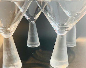 Set of 4 Artland Prescott MCM Hand Blown Martini Glasses – Clear Bowl with Hammered Frosted Stems