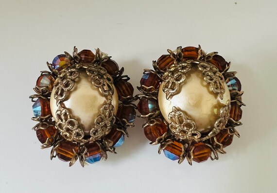 Vintage Signed Hobe Clip On Earrings - Circa 1950 - image 2