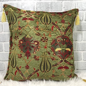 Handmade pillow, Couch pillow, Sofa pillow, Decorative pillow, Pillow cover, Tulip pillow, 18 x 18 inches pillow, Chenille pillow, No:7