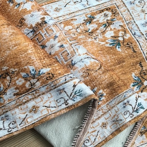 Table Runner: Handcrafted Vintage Turkish Pattern - Soft, Fade-Resistant 12369-03