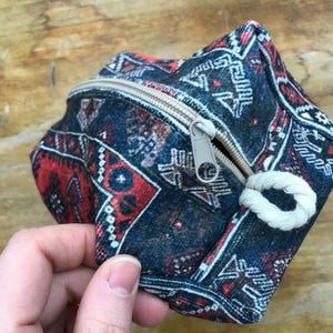 Bolsita hecha a mano, neceser de maquillaje kilim, organizador de viaje, bolso de viaje boho chic, bolso para joyas, bolso para accesorios, neceser para delineador de ojos, regalo para ella imagen 3