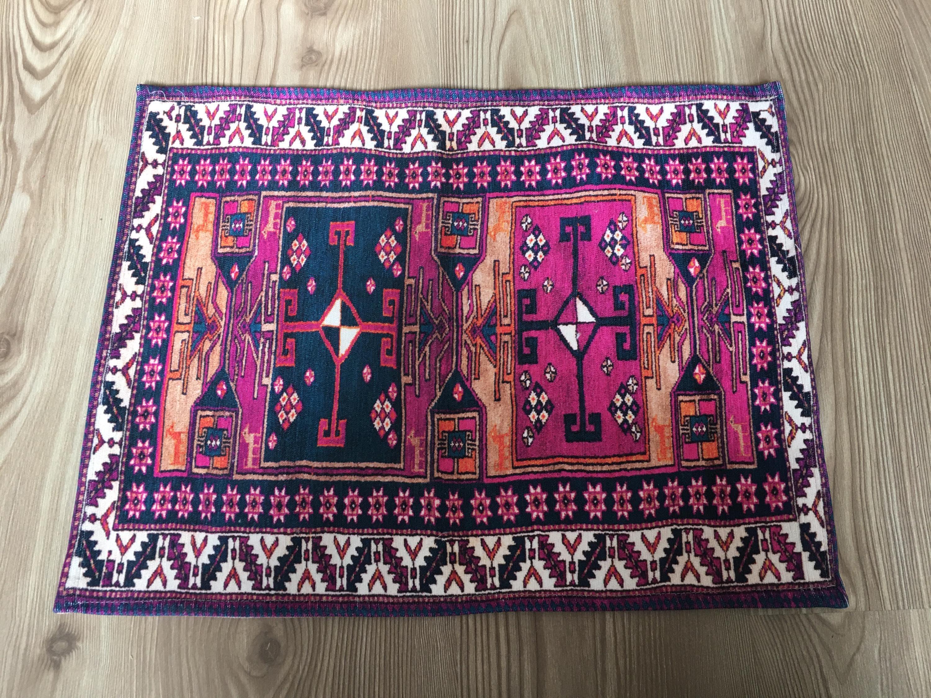 ヴィンテージプリントのプレースマット、エレガントなトルコキリムラグ