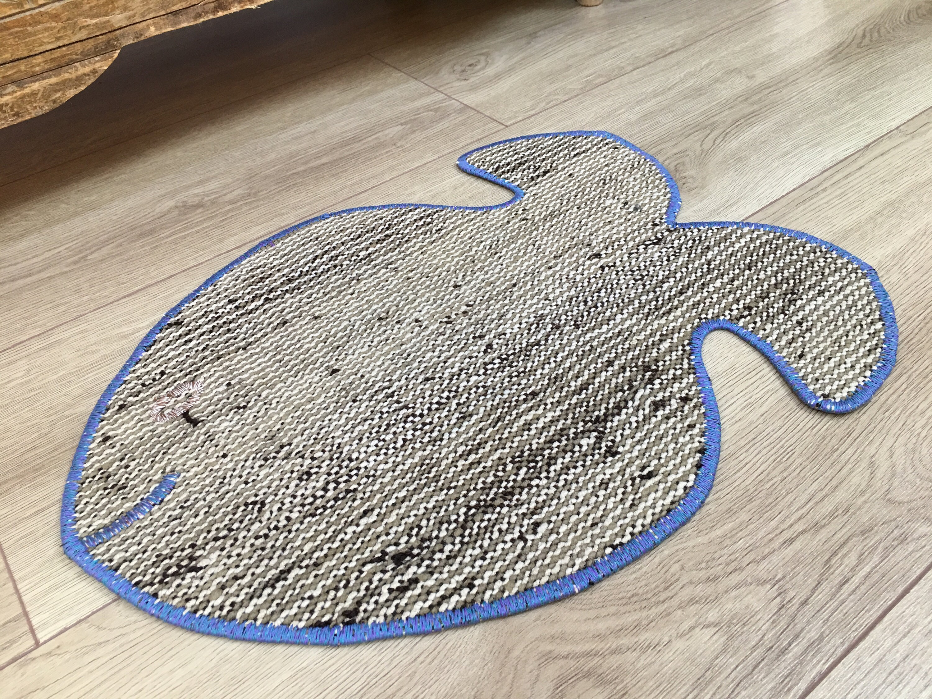 cat bowl stand, food & water bowl mat, non slip pet mat, cat mat, handmade mat, custom pet mat, pet supplies, pet gifts, pet food mat, PM 69