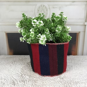 växtställ inomhus, krukväxthållare, hängande krukor, stor planteringskorg, minimalistisk korg, kruköverdrag, väggkorg, blomhållare, PH 2411