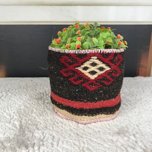 plant decor pot, handwoven basket, flower pot cover,mini basket,house plant pot,flower pot hamper, desk organizer, gardening gift, PH 2456