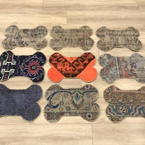 miniature rug, bone shaped pet mat, dog feeding mat, pet food mats, pet feeder rug, dog bowl mat, dog pad, farmhouse mat, cat rug