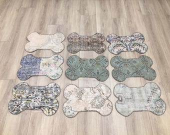 Soft Green Dog Bone Rug, Handmade Vintage Turkish Kilim Pet Mat, Pastel Floral Upcycled Carpet for Dogs, Unique Boho Pet Decor Gift
