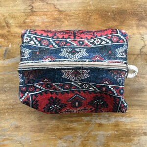 Bolsita hecha a mano, neceser de maquillaje kilim, organizador de viaje, bolso de viaje boho chic, bolso para joyas, bolso para accesorios, neceser para delineador de ojos, regalo para ella imagen 1