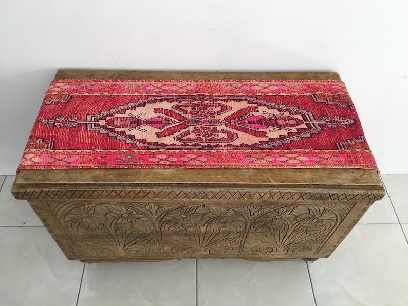 Statement table runner, High-quality table scarf, Chic table sheet, Heritage style table cloth, Turkish rug design table runner,