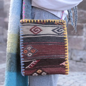 Bolso de viaje, bolso kilim para mujer, bolso bandolera, bolso de pecho tejido, bolso bandolera informal, bolso para teléfono celular, bolso de entrenamiento, mini bolso, KBi 07