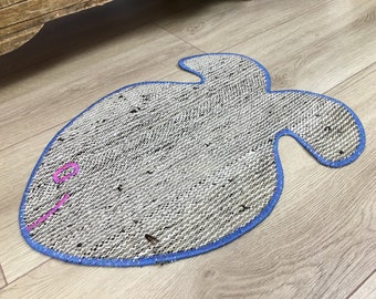 Alfombrilla para comedero y bebedero, alfombrilla antideslizante para mascotas, alfombrilla para gatos, alfombrilla hecha a mano, alfombrilla personalizada para mascotas, alfombrilla para comida de perro, artículos para mascotas, regalos para mascotas, alfombrilla para comida de mascotas, PM 78