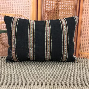 Elegant Decor Pillow, Organic Pillow, Chic Black Cover, Essential Basic Pillow, Comfortable 16x24 Couch Pillow, Striped Pillow, 16x24kp270