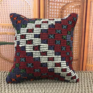 Geometric Motif Kilim Pillow, Multicolored Patterned Cushion, Vibrant Ethnic Pillow, Boho Pillow, Unique Decorative Throw Pillow, 20x20kp94